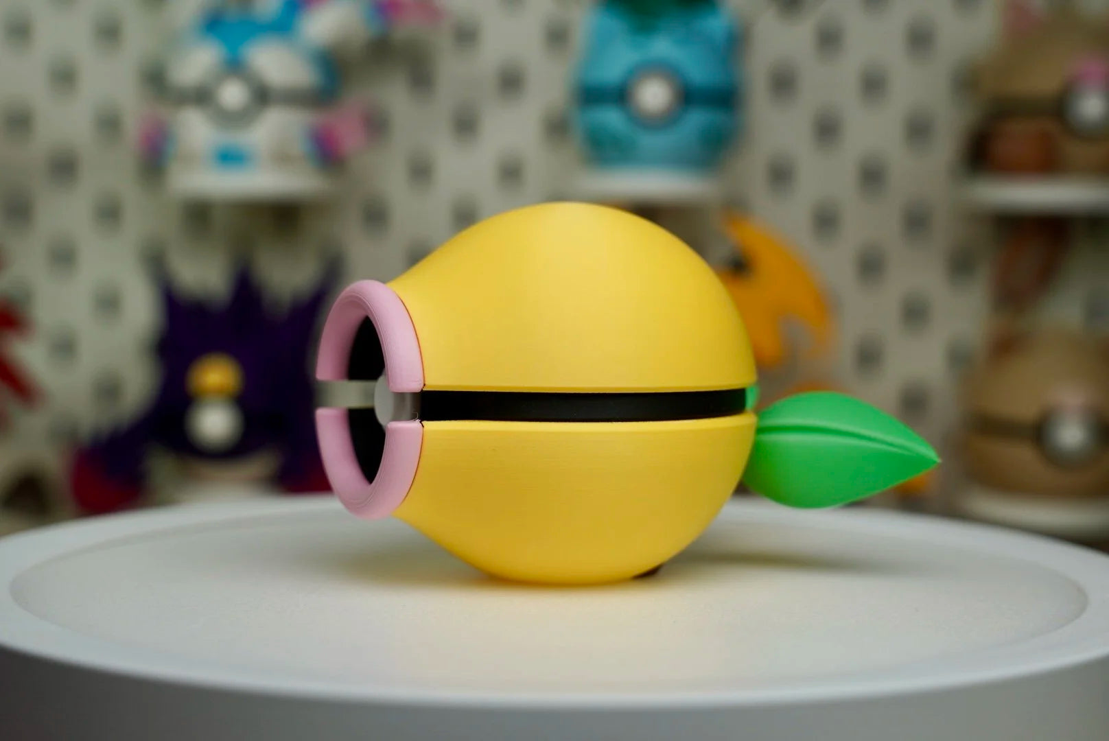Pokémon-Inspired 3D Printed Poké Ball – Bellsprout