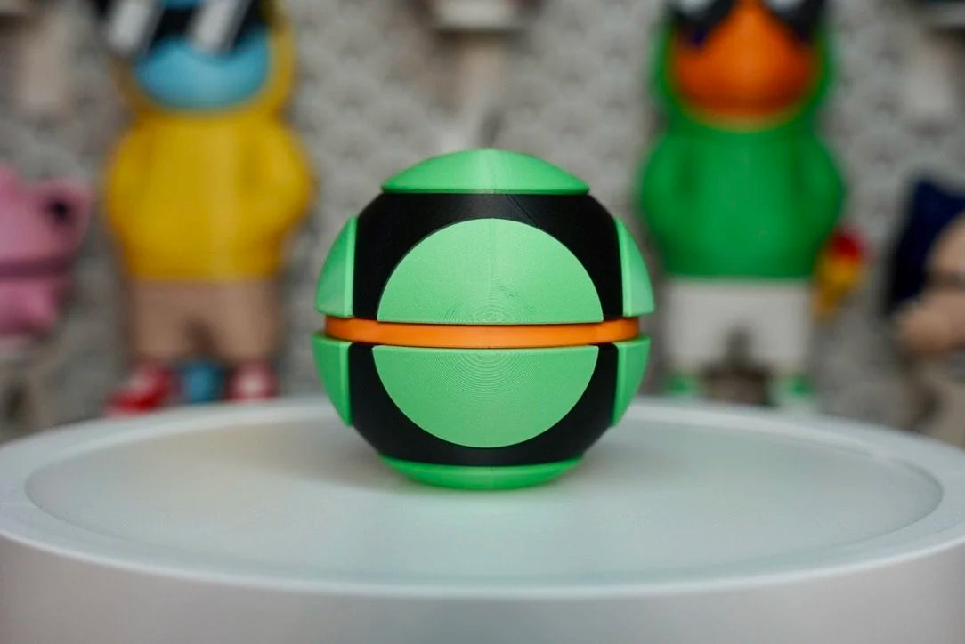 Dusk Ball Poké Ball Replica – 3D Printed Pokémon Display Prop for Collectors