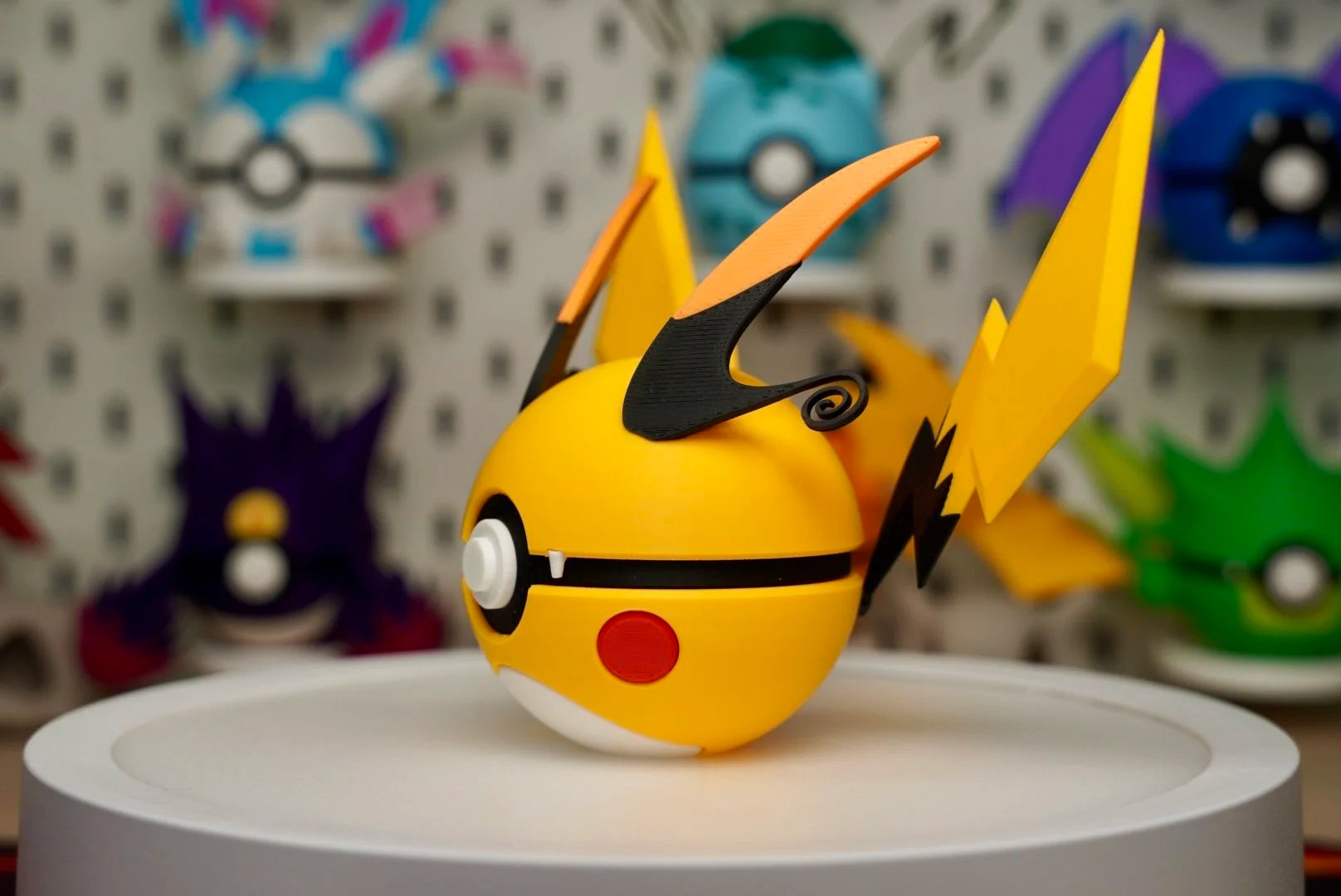 Pokémon-Inspired 3D Printed Poké Ball – Mega Raichu X