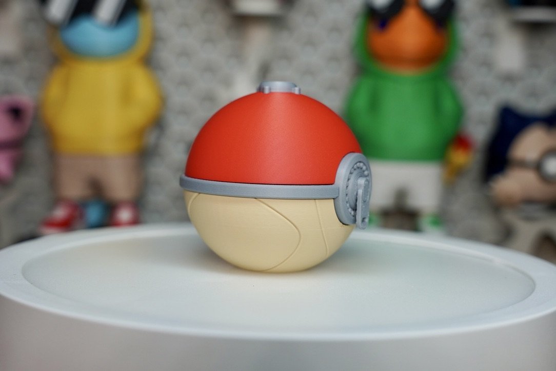 Hisui PokeBall Replica – 3D Printed Pokémon Display Prop