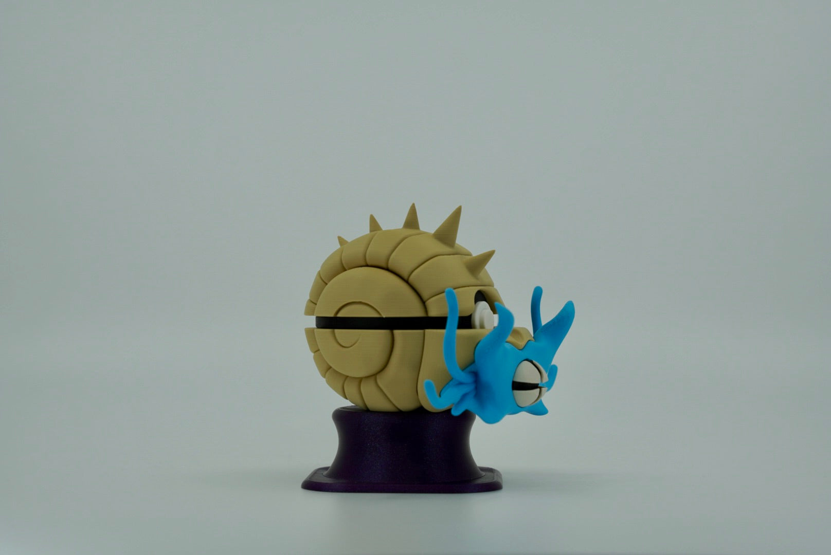 Omastar Pokeball – Custom 3D Printed Display Piece