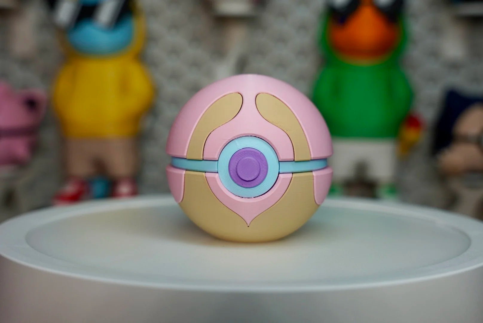 Heal Ball Poké Ball Replica – Pokémon Display Prop Collectible