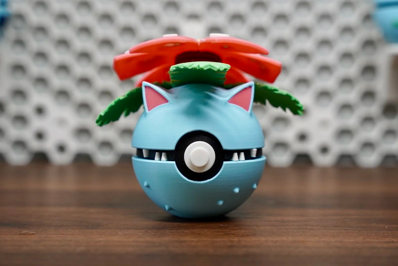 Pokémon-Inspired 3D Printed Poké Ball – Venusaur