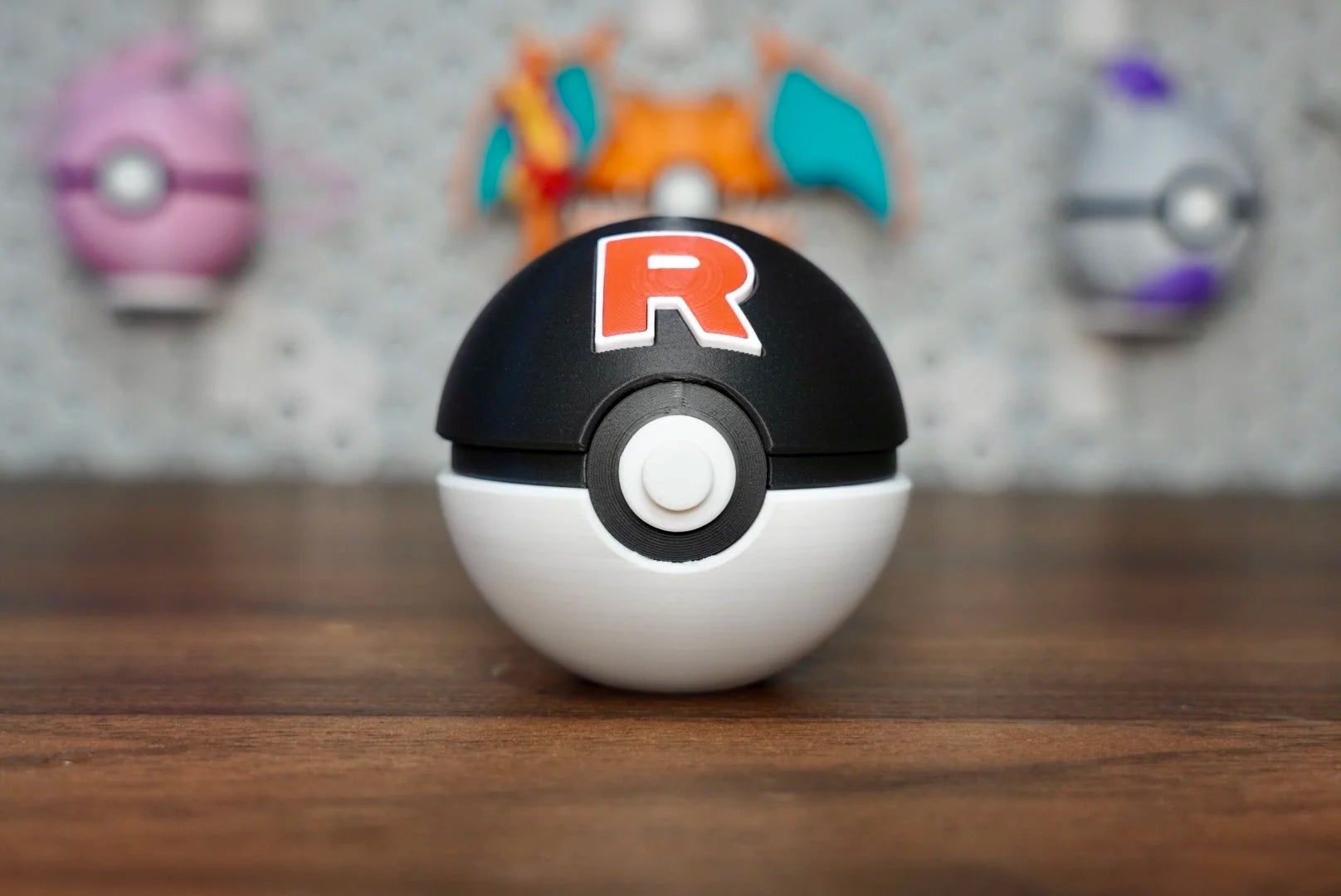 Team Rocket Poké Ball Replica – 3D Printed Pokémon Display Prop (Red or White "R")