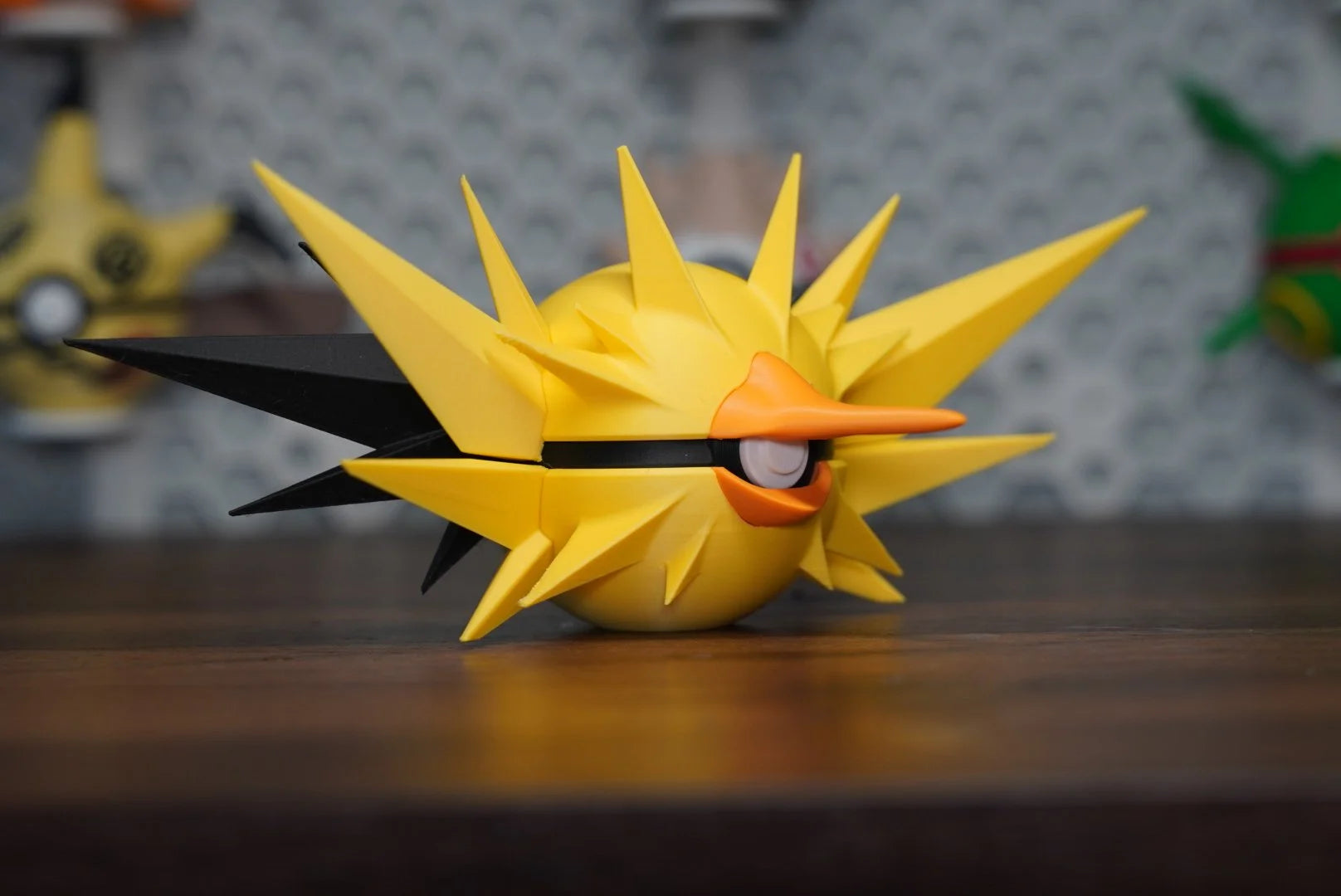 Pokémon-Inspired 3D Printed Poké Ball – Zapdos