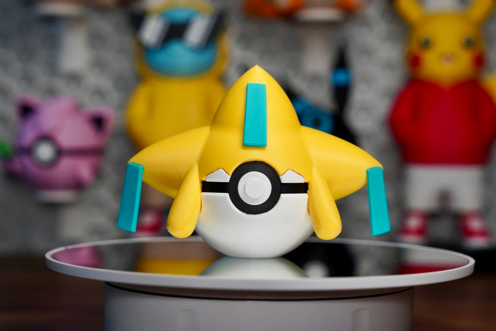 Pokémon-Inspired 3D Printed Poké Ball – Jirachi