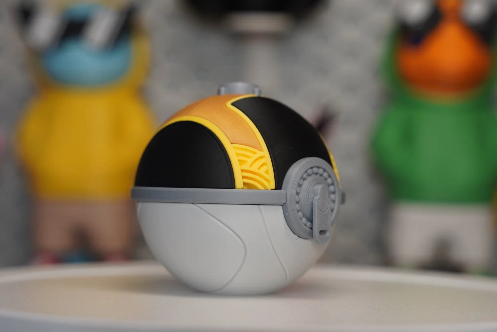Hisui Ultra Ball Replica – 3D Printed Pokémon Display Prop
