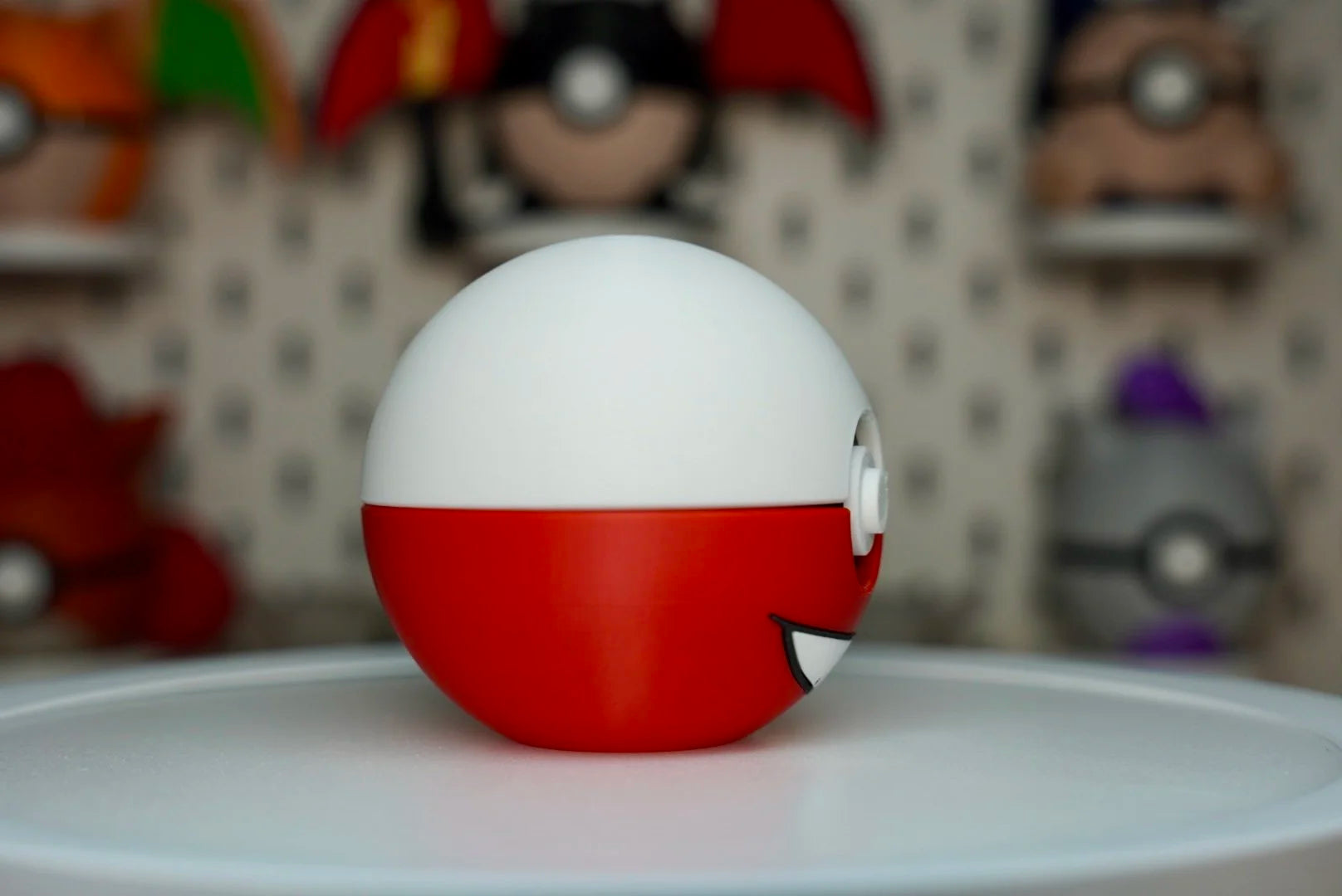 Pokémon-Inspired 3D Printed Poké Ball – Electrode