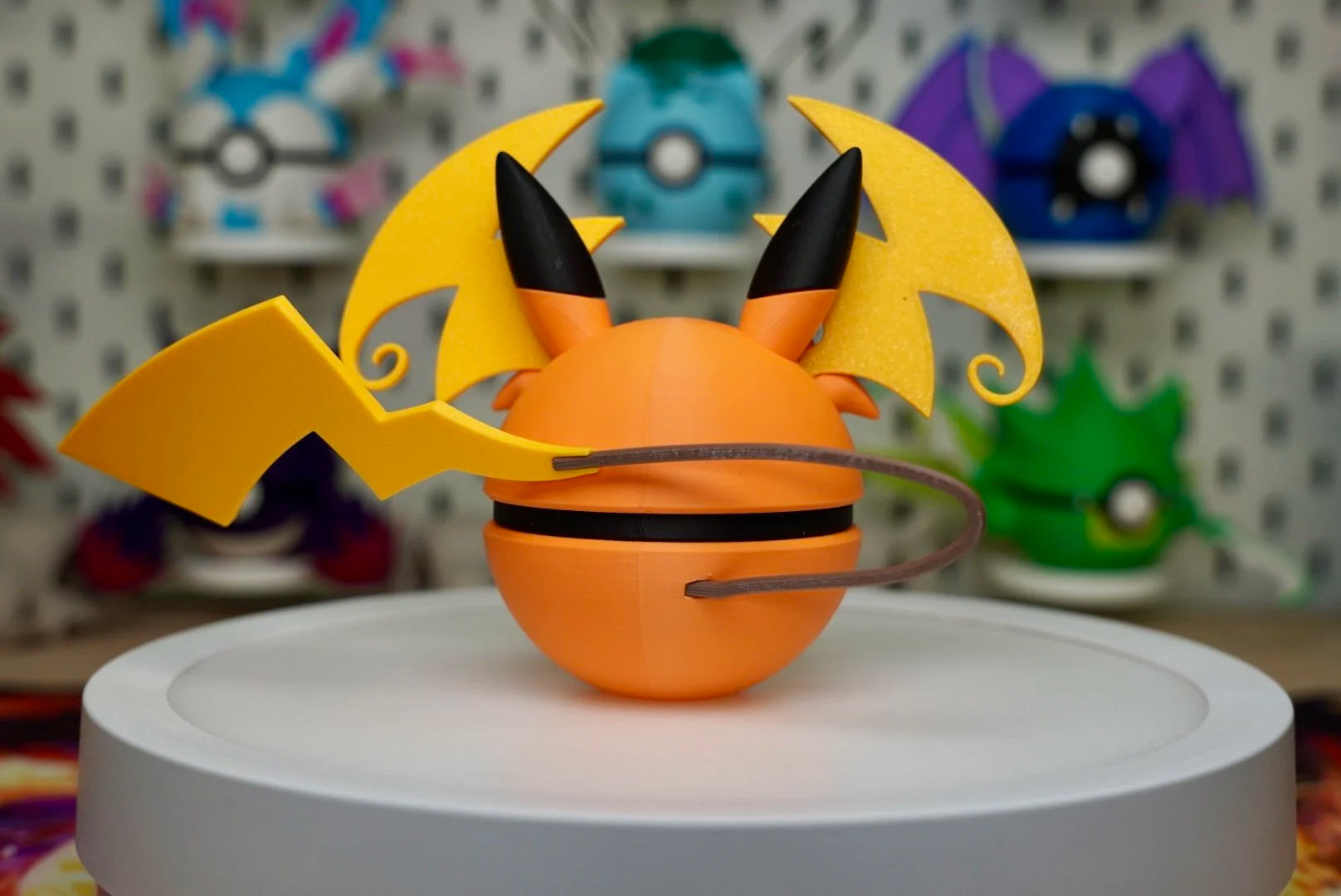 Pokémon-Inspired 3D Printed Poké Ball – Mega Raichu Y
