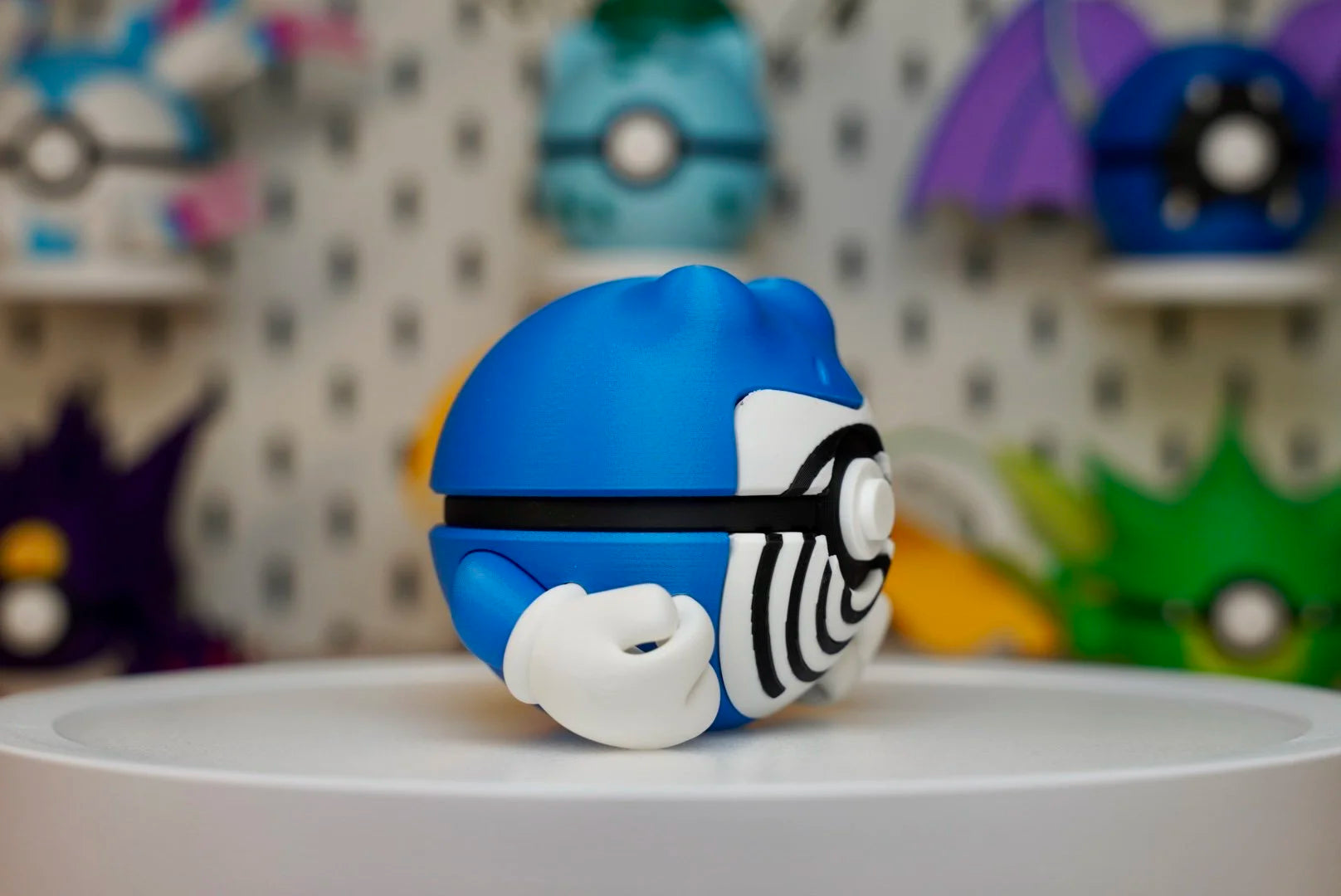 Poliwrath Poké Ball Replica – 3D Printed Pokémon Display Collectible