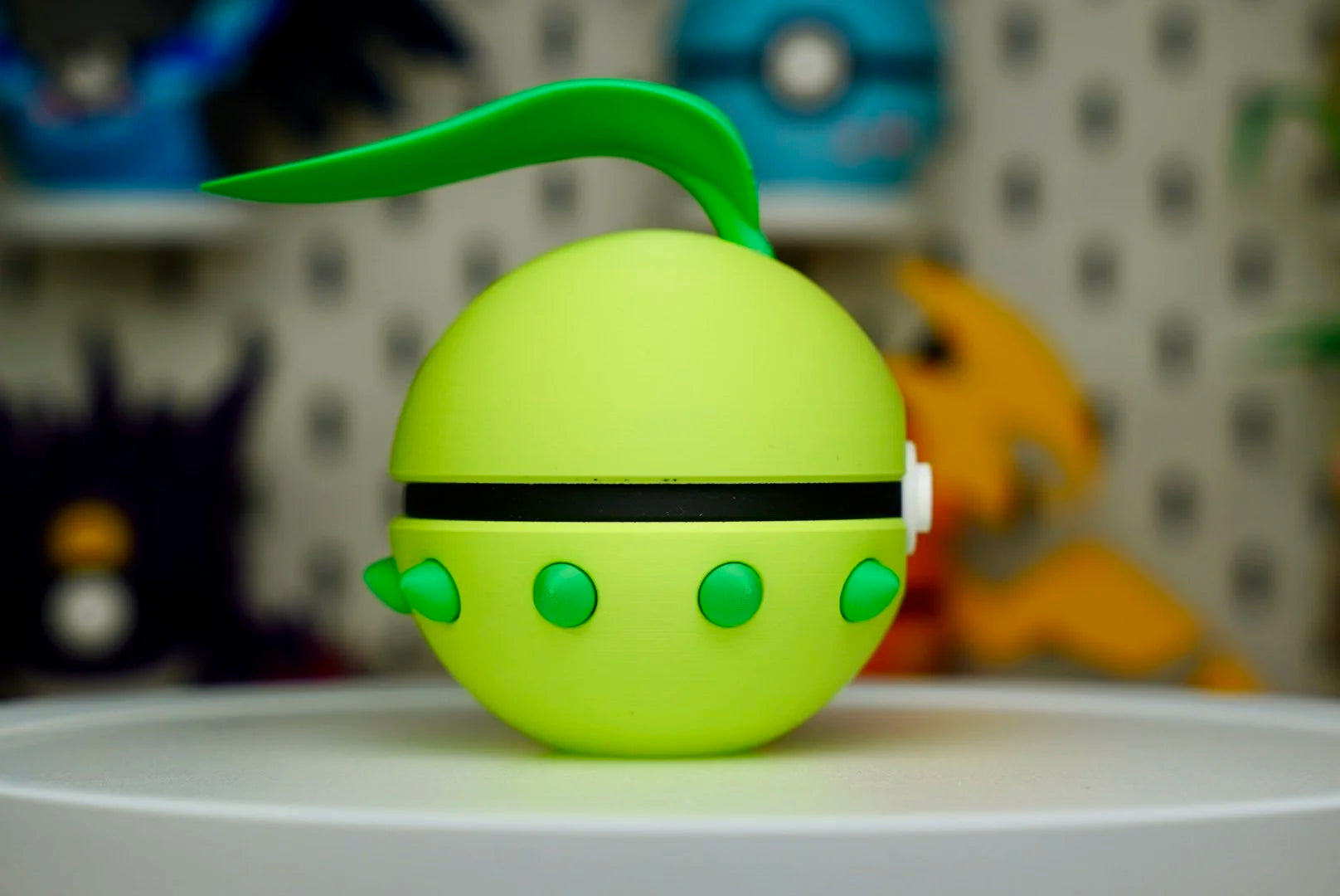 Pokémon-Inspired 3D Printed Poké Ball – Chikorita