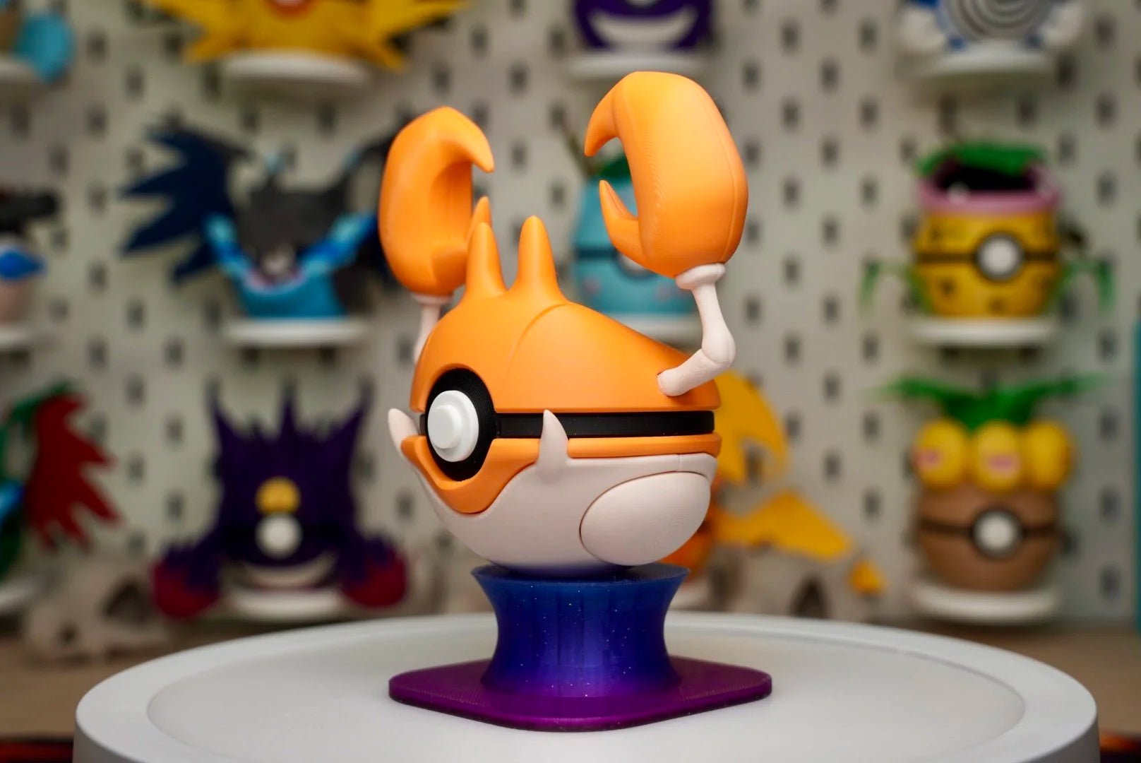 Krabby Poké Ball Replica – 3D Printed Pokémon Display Collectible