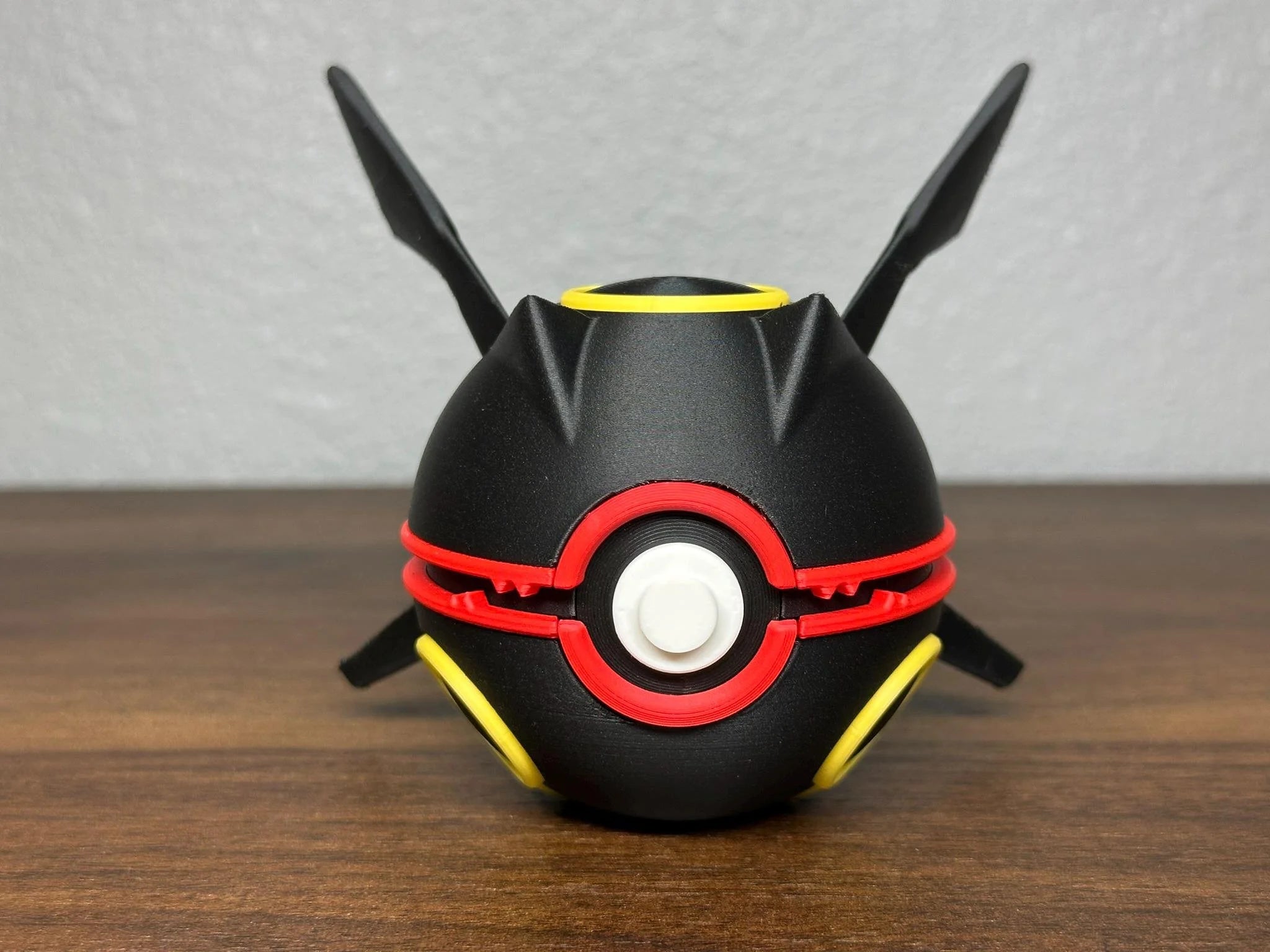 PPokémon-Inspired 3D Printed Poké Ball – Rayquaza